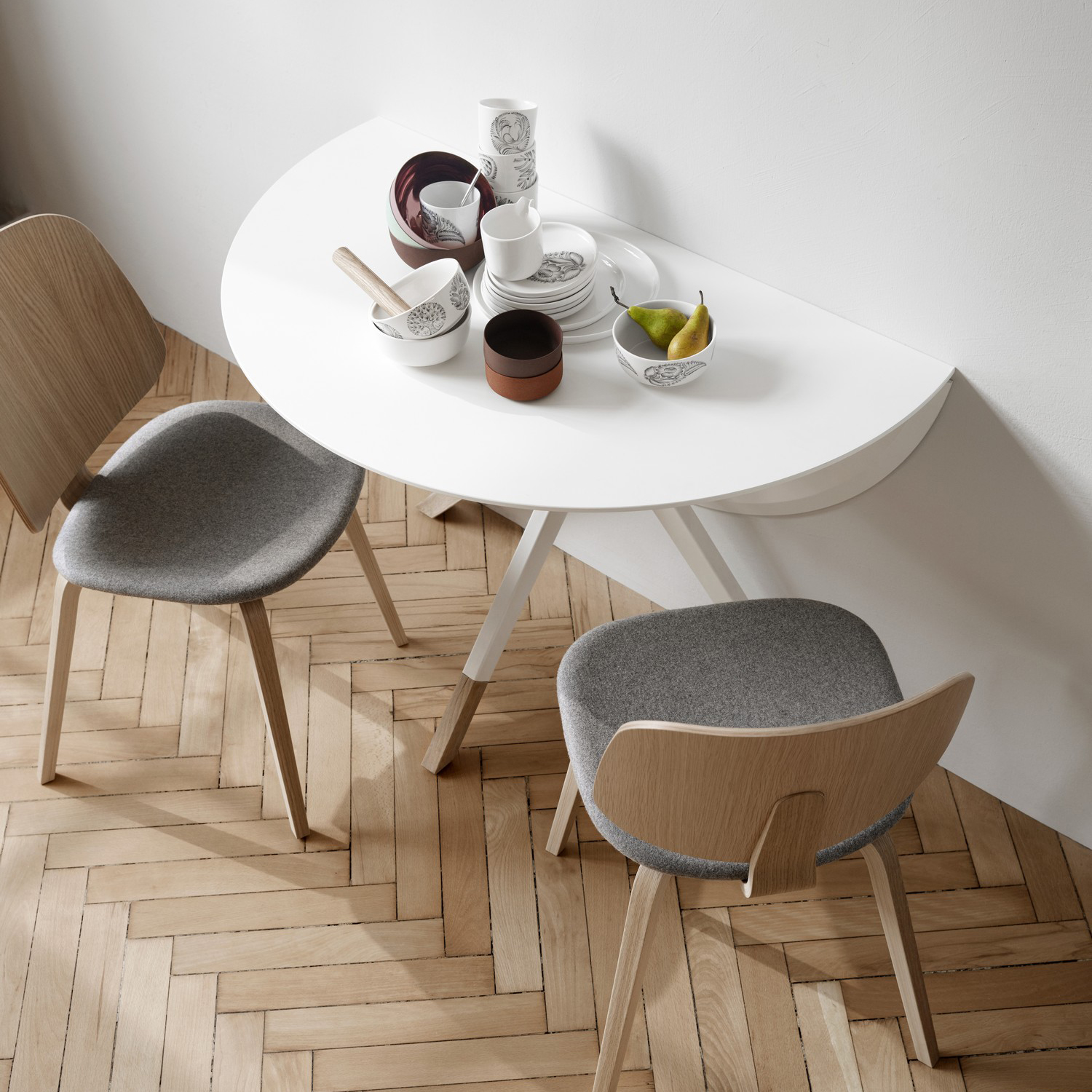 billund round dining table sydney