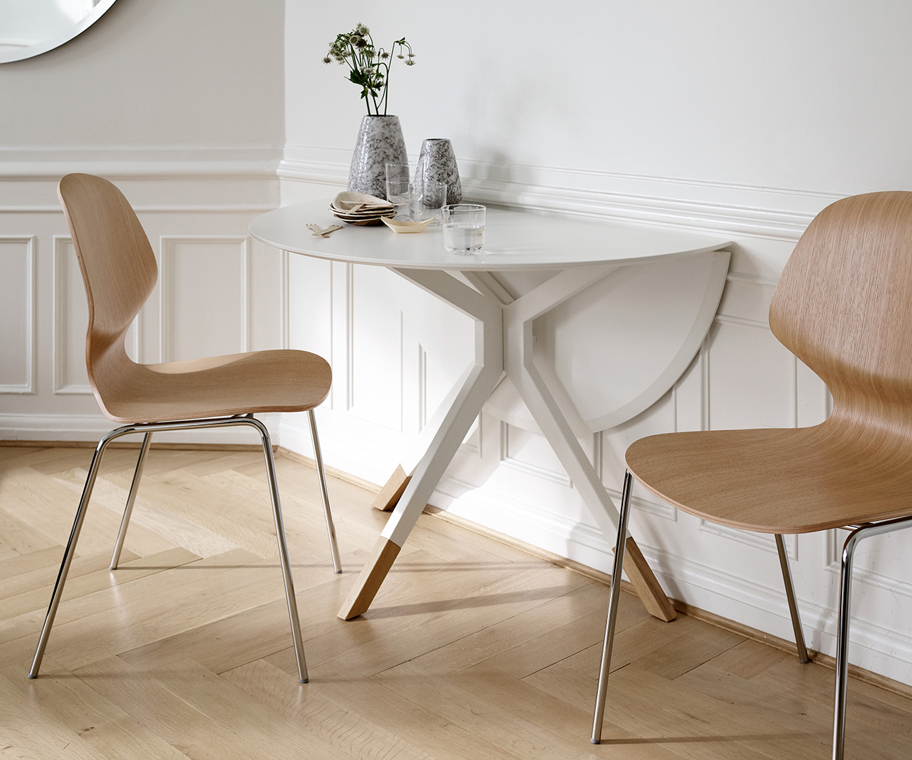  Billund white dining table